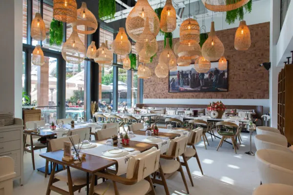 PIVORA RESTAURANT_4