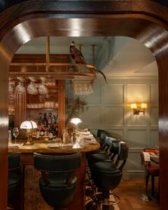 𝗪𝗜𝗟𝗟𝗜𝗔𝗠𝗦 . Voor Williams Farm House in Amsterdam komt de sfeer van een klassiek Engels...