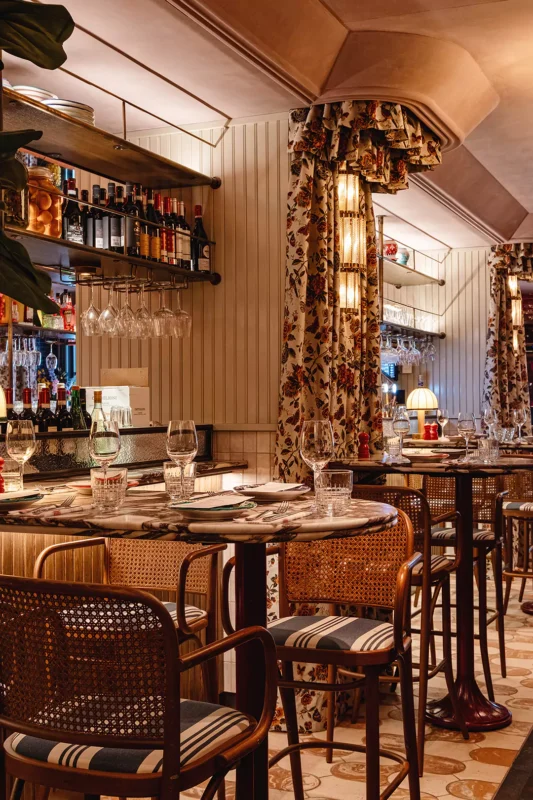 dscf9187 vsco 67c82d9f8b8fb - lounge stoelen horeca