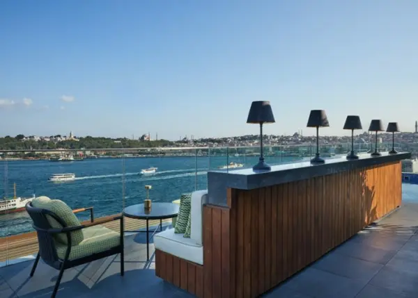 SKY KARAKOY JW MARRIOT OTEL BOSPHORUS 1 1 - restaurant bank