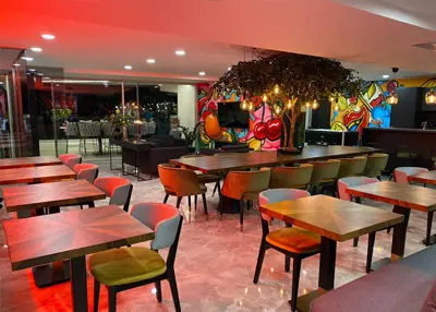 Stakelogic - Tafels op maat