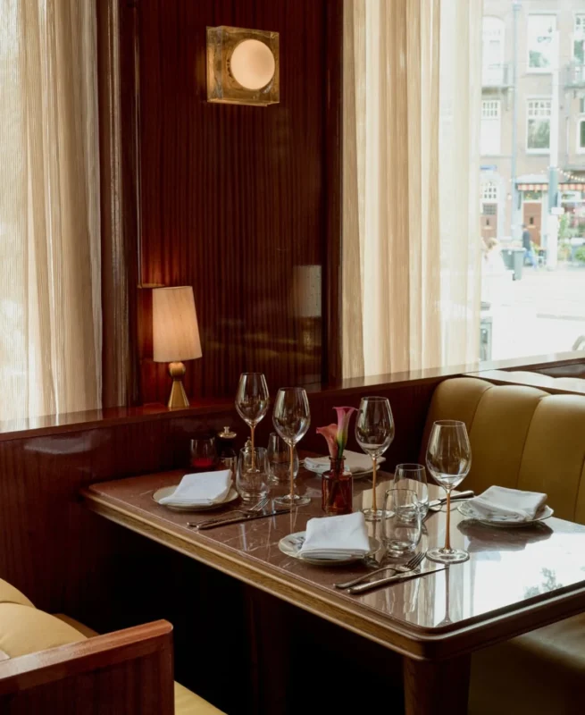 The Marlin Bar 1 655x800 - stoelen en tafels voor horeca