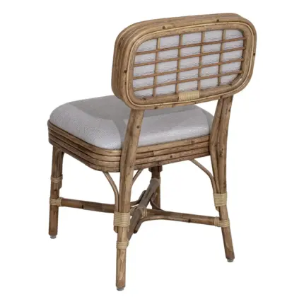 JUNE 1 - tafels stoelen horeca