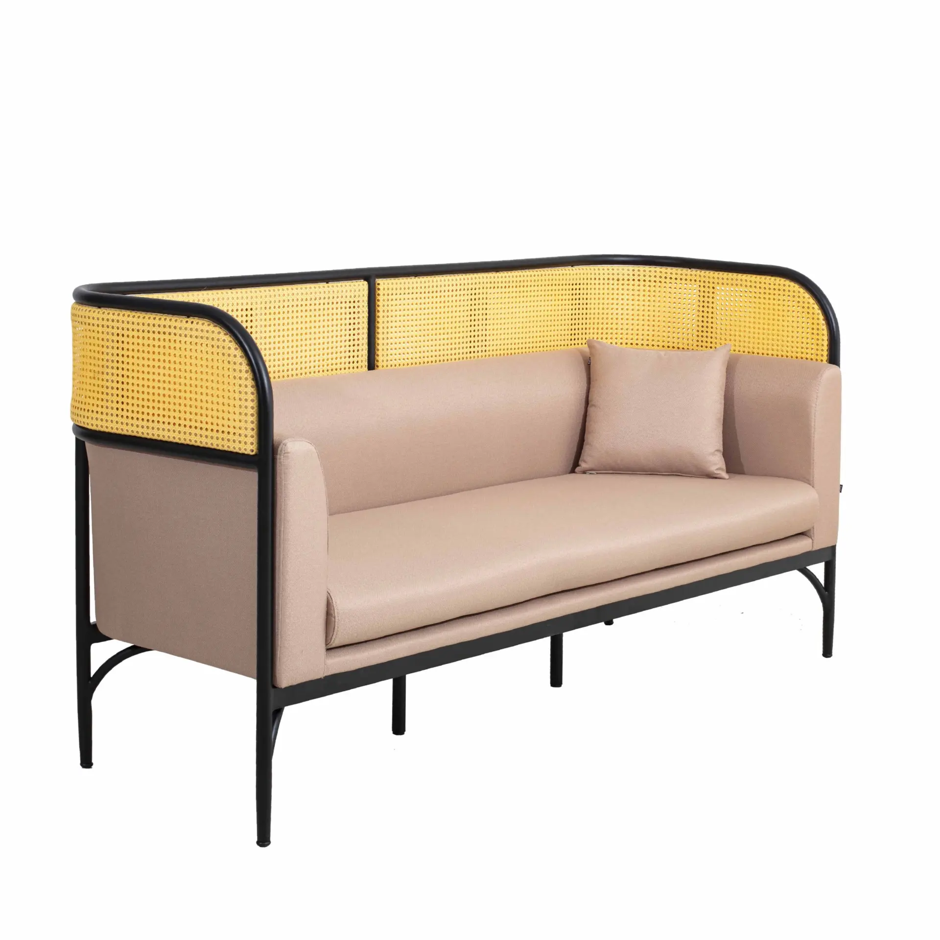 MONDAY 2 Scaled - tafels stoelen horeca