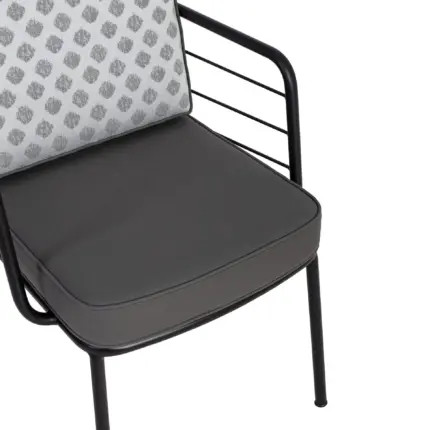 NESA 4 Scaled - terras meubelen