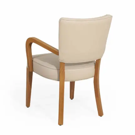 TUSTI PLUS 4 Scaled - tafels stoelen horeca