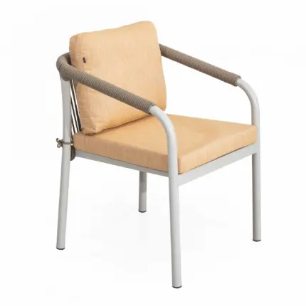 Rekossi 1 Scaled - lounge stoelen horeca