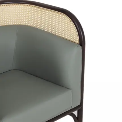 Urun Rena Berjer 04 - tafels stoelen horeca