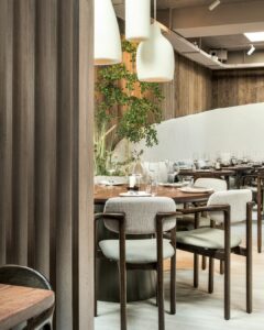 𝗢𝗥𝗔 | 𝗧𝗮𝘃𝗲𝗿𝗻𝗮 & 𝗕𝗮𝗿 . Bij ORA Taverna & Bar in Breda komen mediterrane...